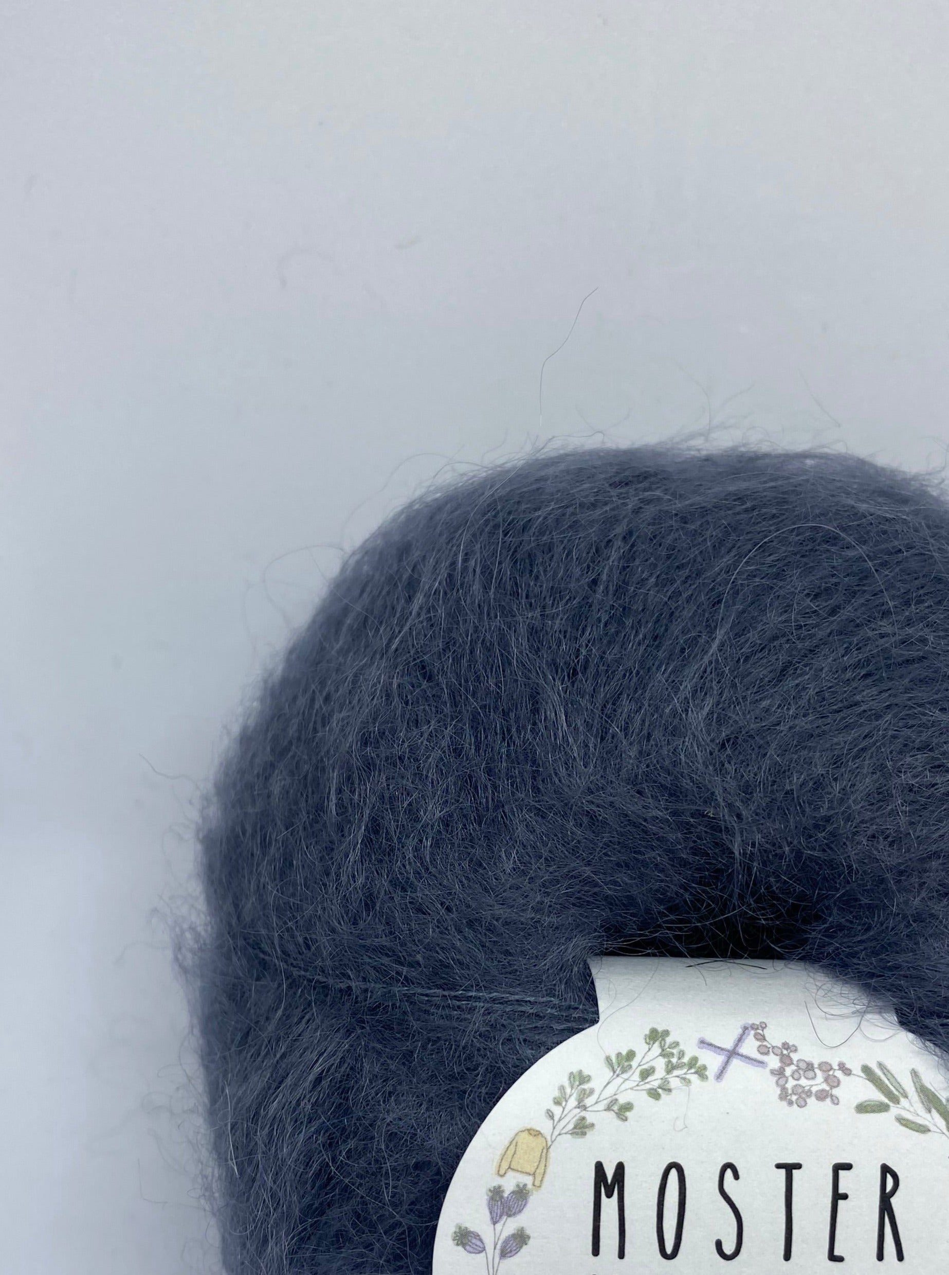 GREY (SILK MOHAIR)